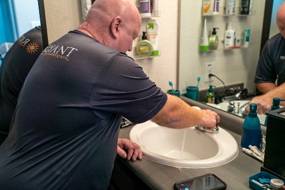 Radiant Tech Fixing Bathroom Sink